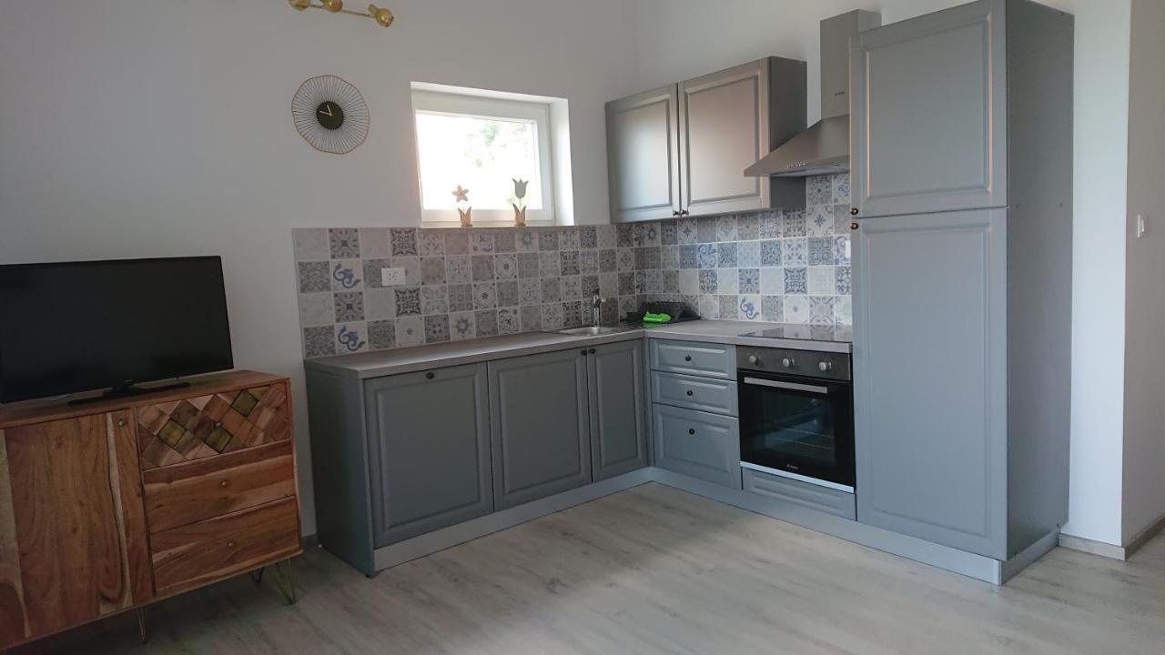 Irena Apartment Cres